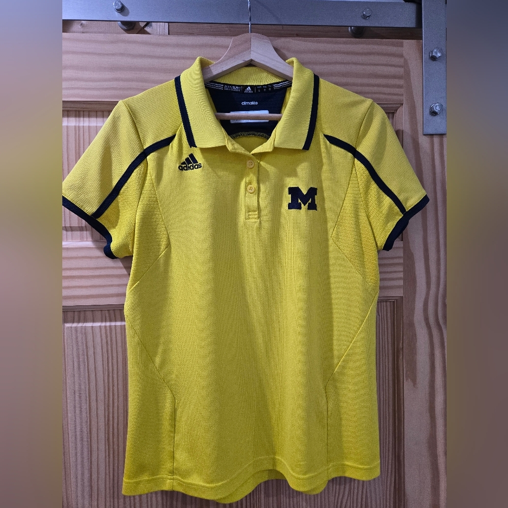 Maise with Blue Piping University of Michigan Polo Size Large